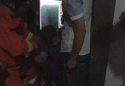 电梯被打女子爆料视频,女子被打全程曝光
